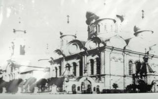 Iglesia en Rogachevo.  Rogachevo.  Iglesia de San Nicolás el Taumaturgo.  Foto y descripción